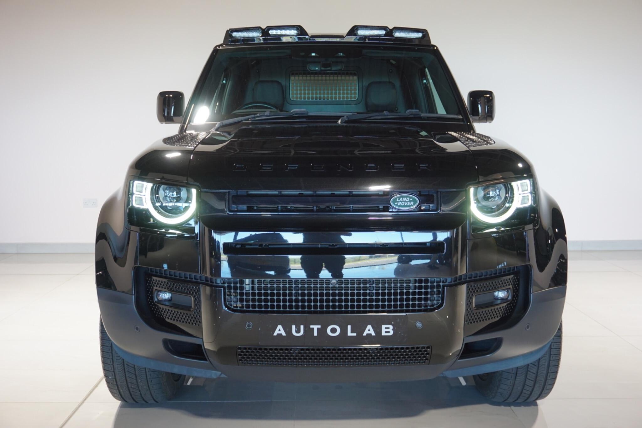 Land Rover Defender 90 3.0 D250 MHEV SE Hard Top SUV 3dr Diesel Auto 4WD SWB Euro 6 (s/s) (250 ps)